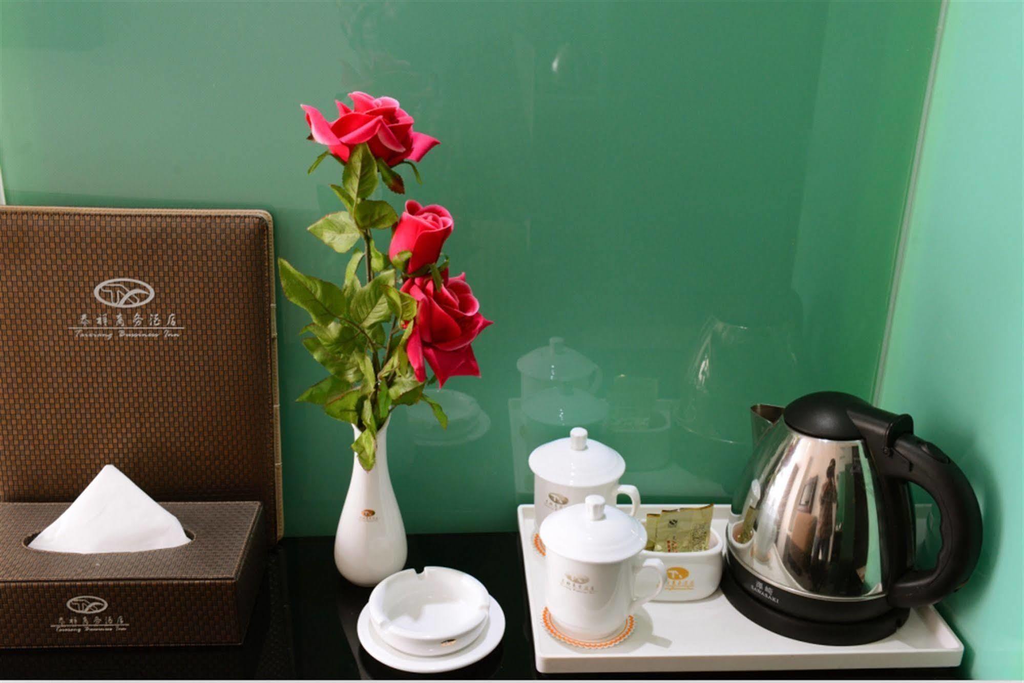 Xinghe Hotel - Guangzhou Railway Station Branch ภายนอก รูปภาพ